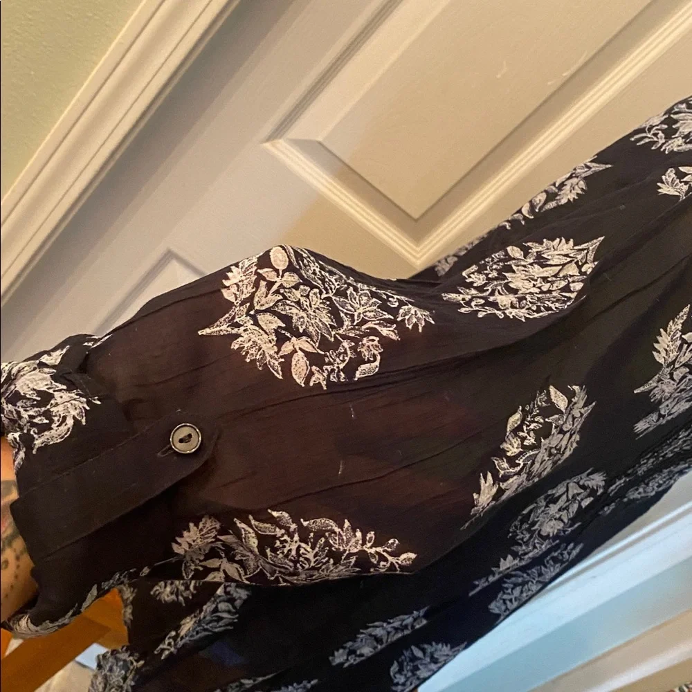 Lucky Brand Black and White Floral Blouse - Picture 12 of 12